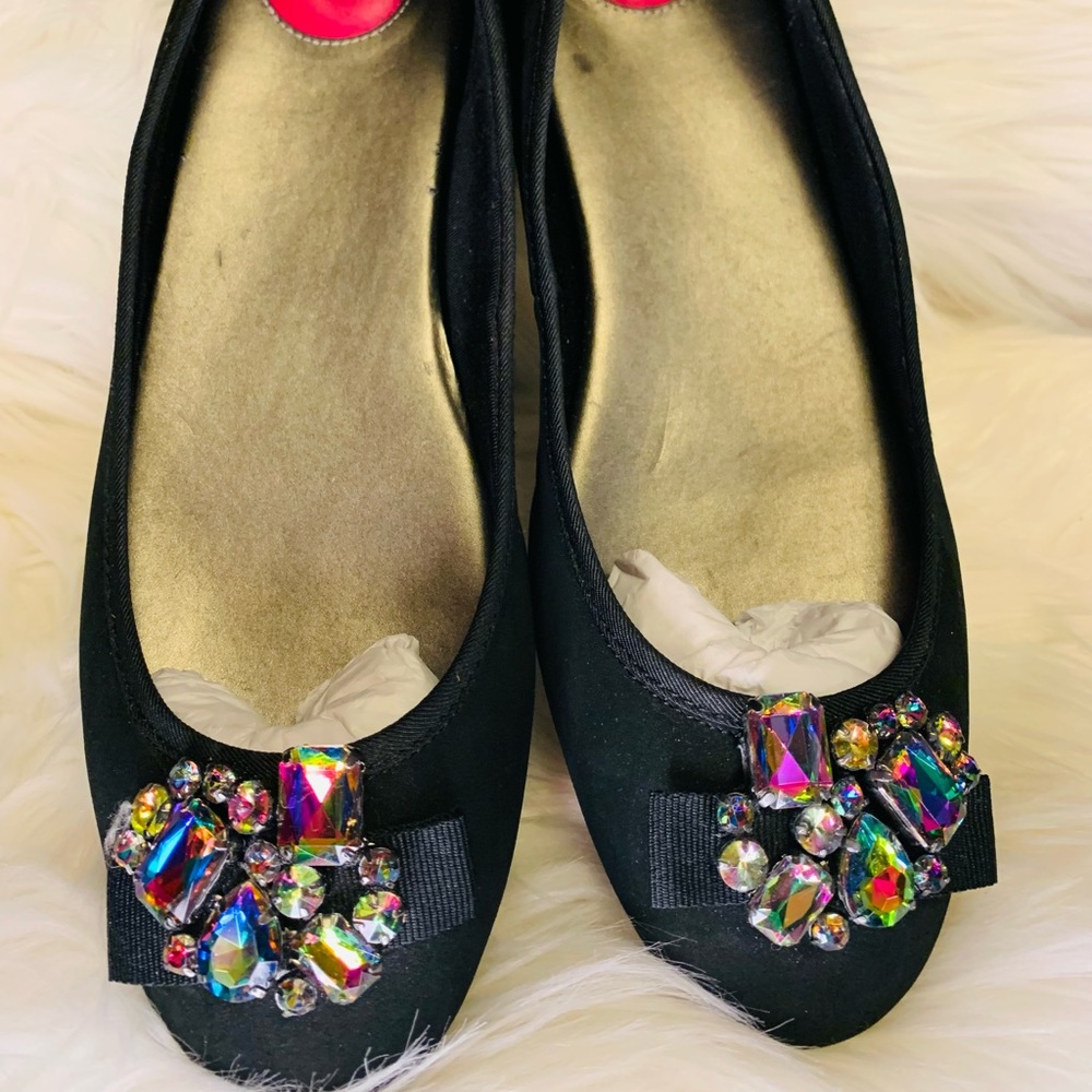 Beautiful Genevieve flats